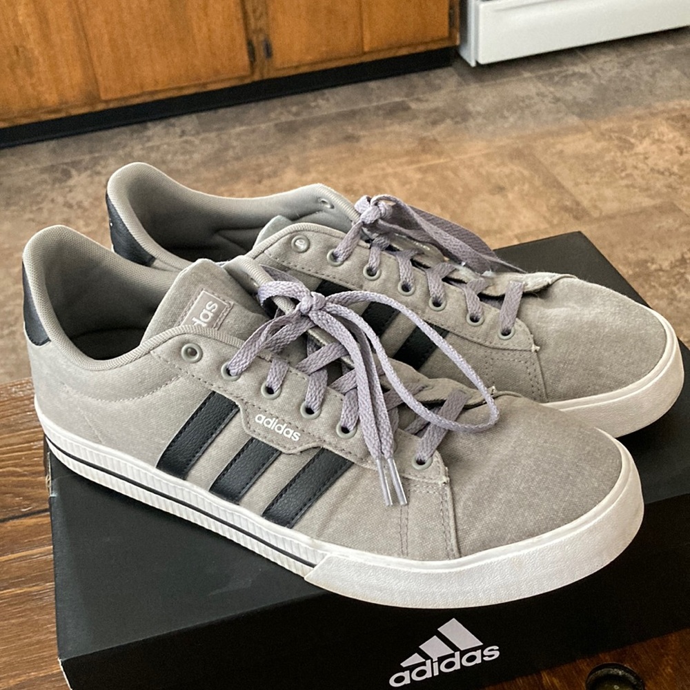 Men’s Adidas Daily 3.0 Skateboarding Sneakers